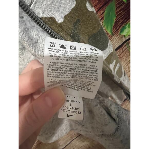 Nike Youth Full Zip Camo Hoodie Light Jacket Unisex Boy Girl Size Large EUC - Picture 6 of 7